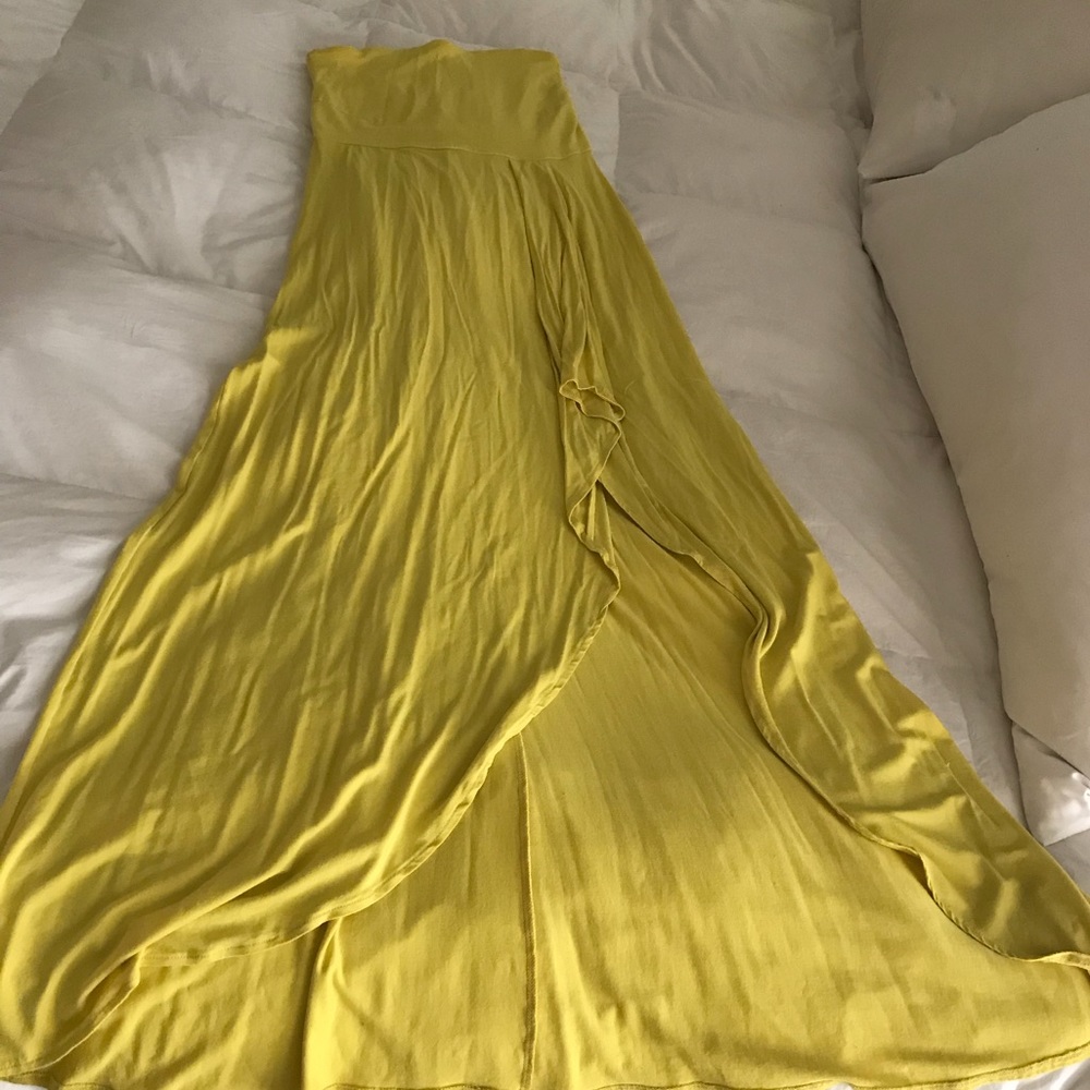 The limited dress